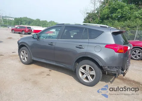 2015 Toyota Rav4 Xle z USA, uszkodzony, nr VIN 2T3RFREV0FW370920